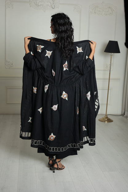 Luxe Nera Bellezza Hand-Embroidered Linen Cape